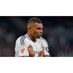 Yksikään ammattilaisjalkapalloilija ei välitä Ballon d'Orista
